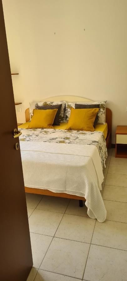 Casa Mirella - Appartamento Zona Bellagio Magreglio 外观 照片